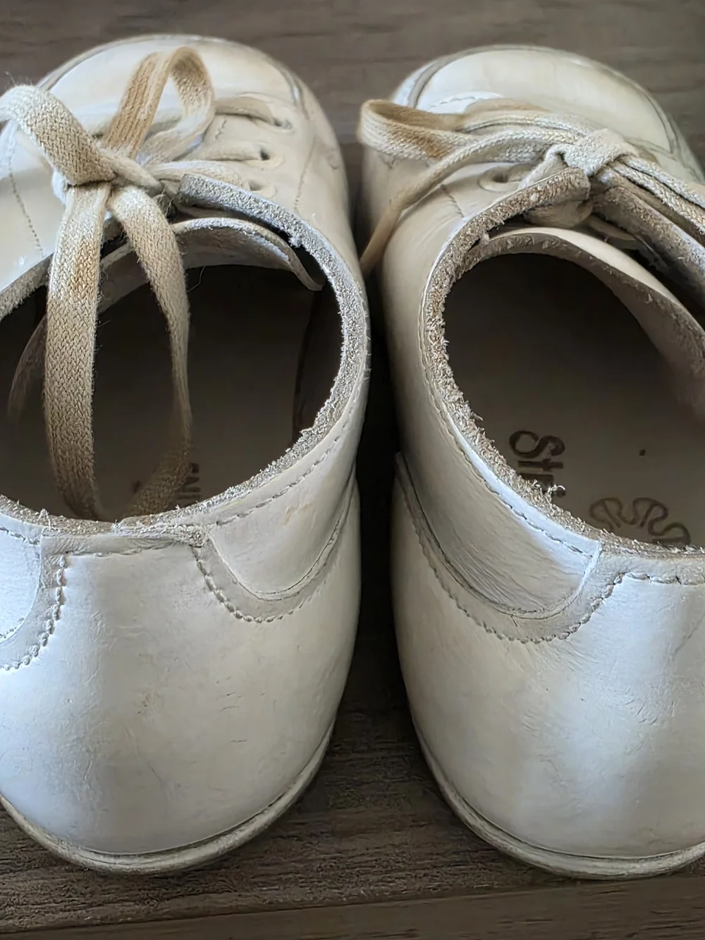 Vontage Stride Rite White Kids Leather Lace-Up Shoes